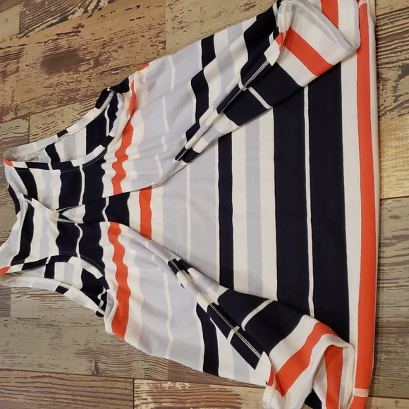 Striped Lululemon split back tank top - Picture 5 of 5